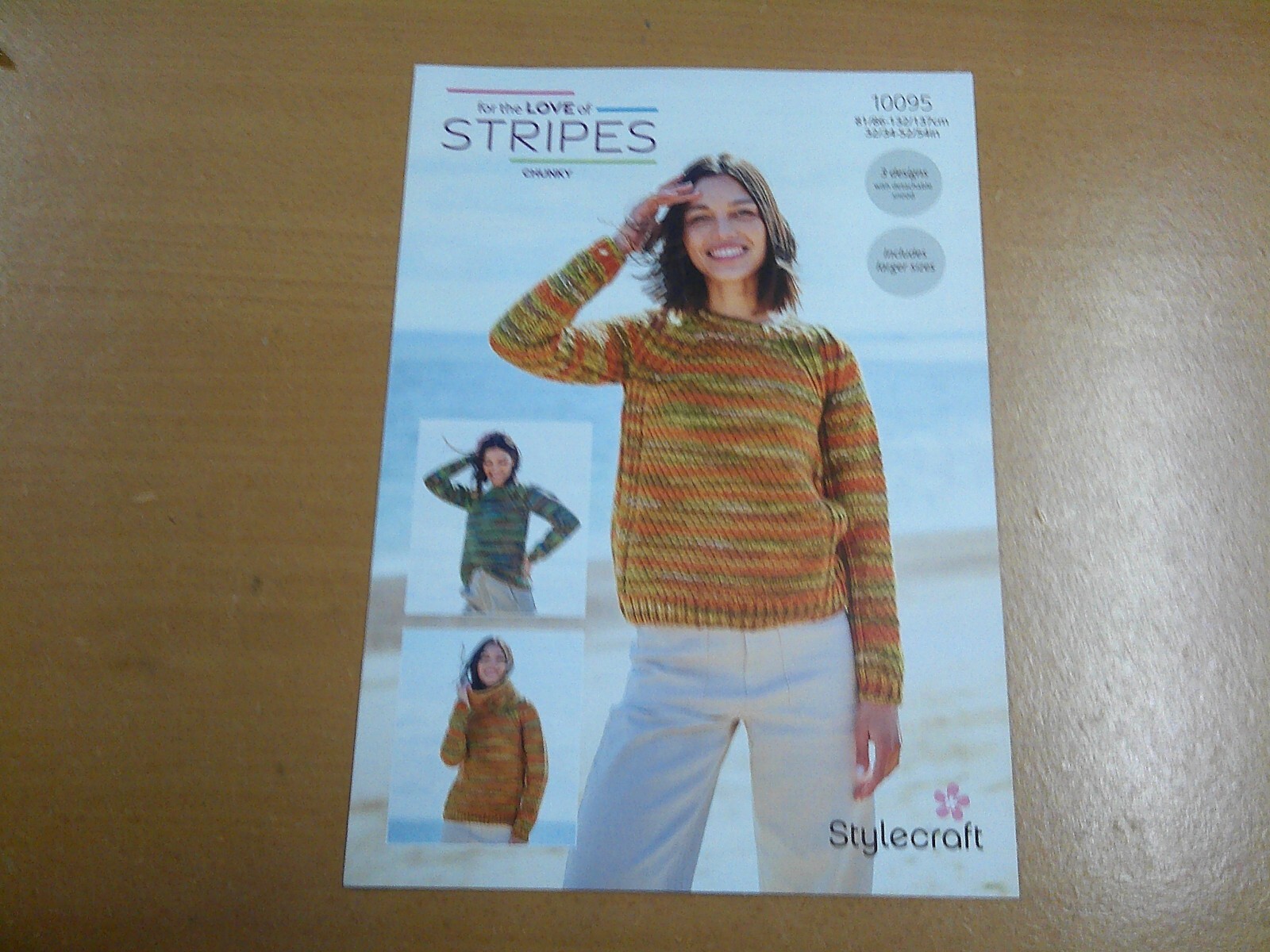 Stylecraft Chunky Knit Pattern 10095 (3 Designs) 81/86 - 132/137 cm Sweaters