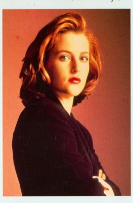 X FILES-DANA SCULLY--#105-430-4''X6''-POSTCARD--(#13)