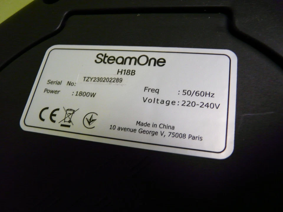 SteamOne H18B Vertikaler Steamer & Dampfglätter mit 1800W Dampf  1,8L Wassertank - Bild 4 von 4