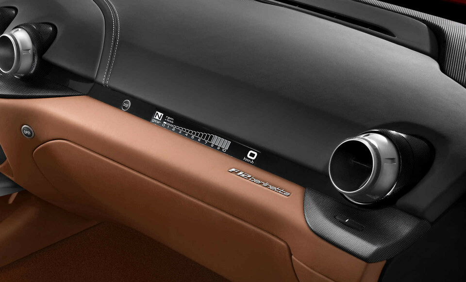 passenger display screens manufacturer