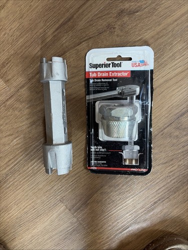 2 Drain Extractor Removal Tools for 1-1/2" Bathtub Drains - Superior And Husky