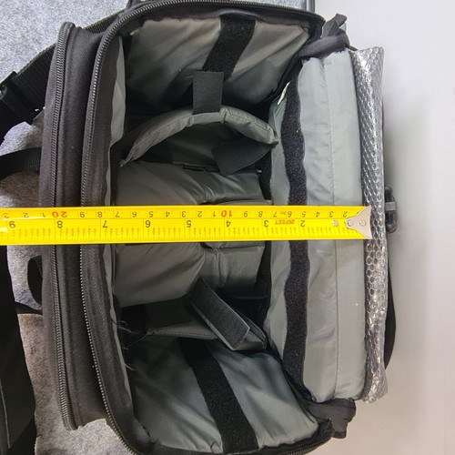 Tamrac System 6 Camera Bag w/ 2 Side and 1 Front Pockets + Internal Dividers - Picture 19 of 20