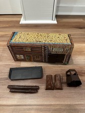 MARX FORT APACHE 1960 s CAVALRY SUPPLY TIN BUILDING