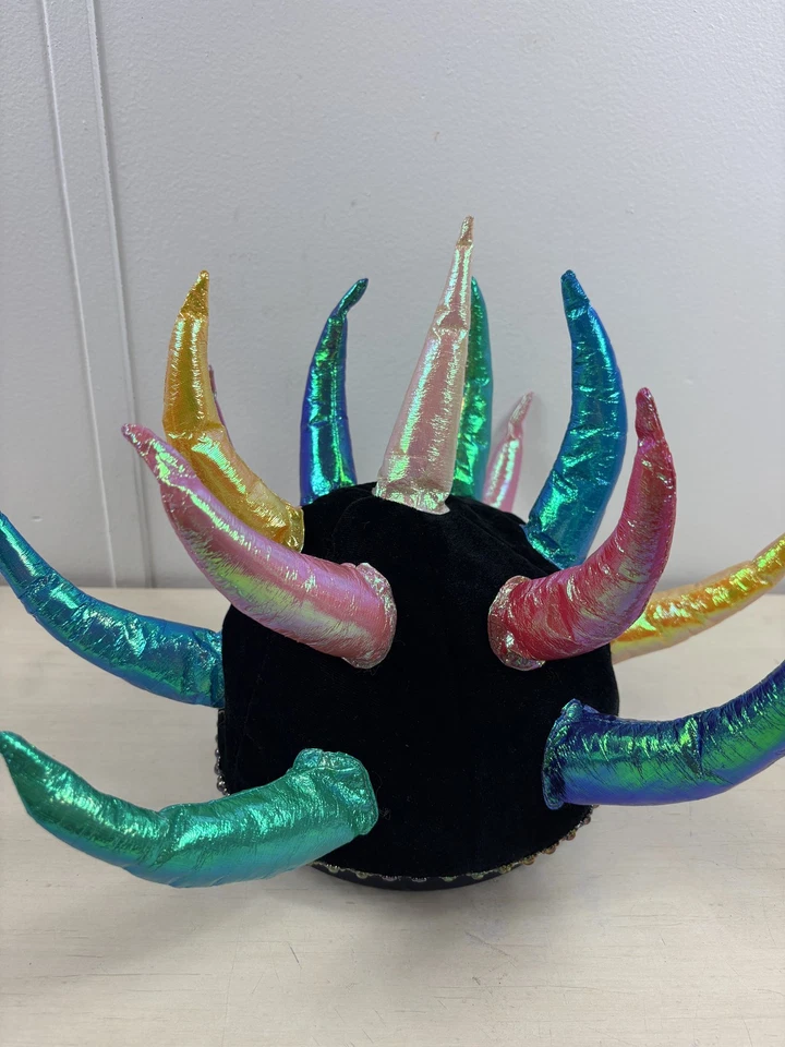 Fantasia masculina festa arco-íris chapéu elope alça traseira preto chifres iridescentes - Imagem 2 de 4