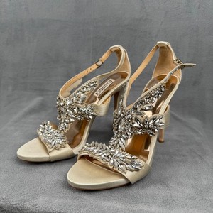 Badgley Mischka Ivory Satin Embellished Stiletto Heel Sandals Shoes Size 8
