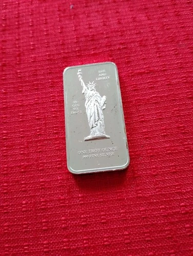 Vtg Statue of Liberty The New Millennium Group .999 Silver 1oz Bar Proof #06596