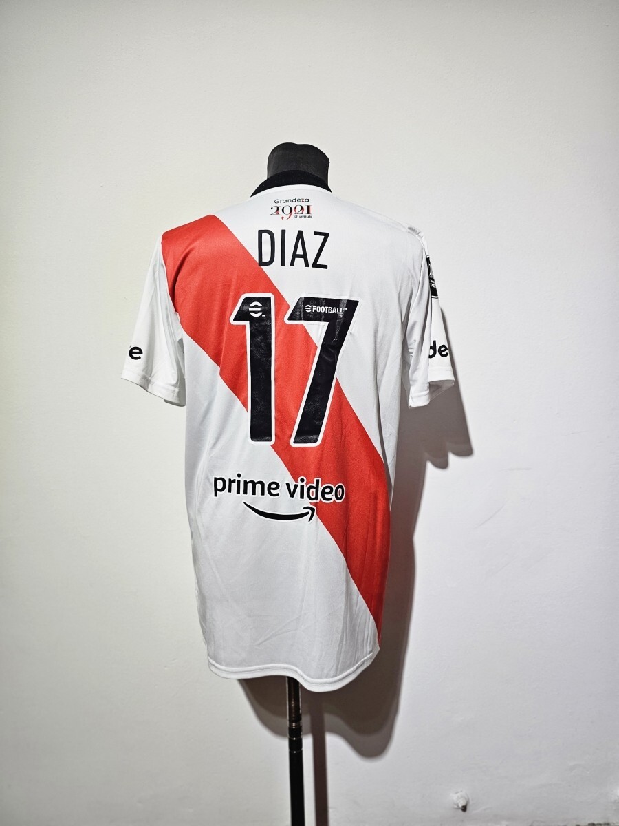 Foto 5 di 8