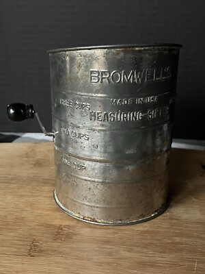 Vintage Jacob BROMWELL'S 3 THREE CUP MEASURING SIFTER Complete Works Great!