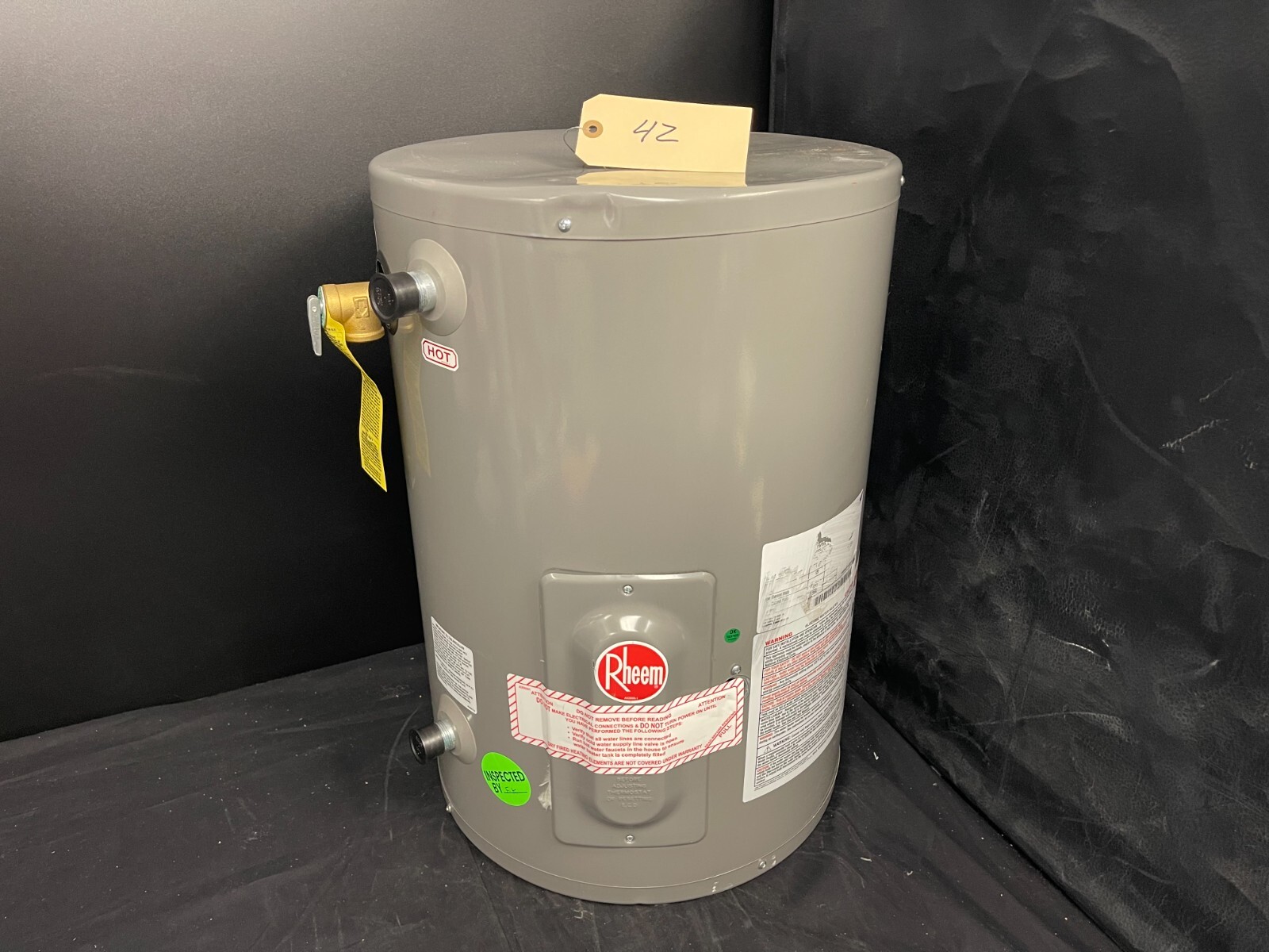 NEW Rheem 10 Gallon Point of Use Electric Water Heater. Item # 42