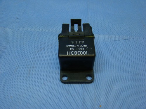 Delco Engine Cooling Fan Relay 10038311 - Picture 3 of 3