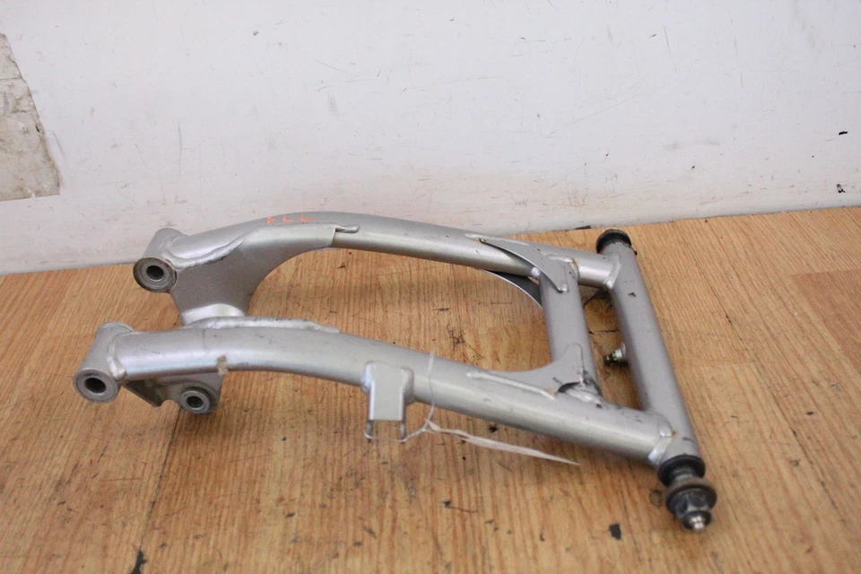 Yamaha RS Viking Professional VK10 2012 brazo delantero inferior izquierdo/control Foto 2 de 4