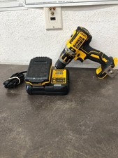 Trapano a percussione combinato brushless Dewalt XR DCD795