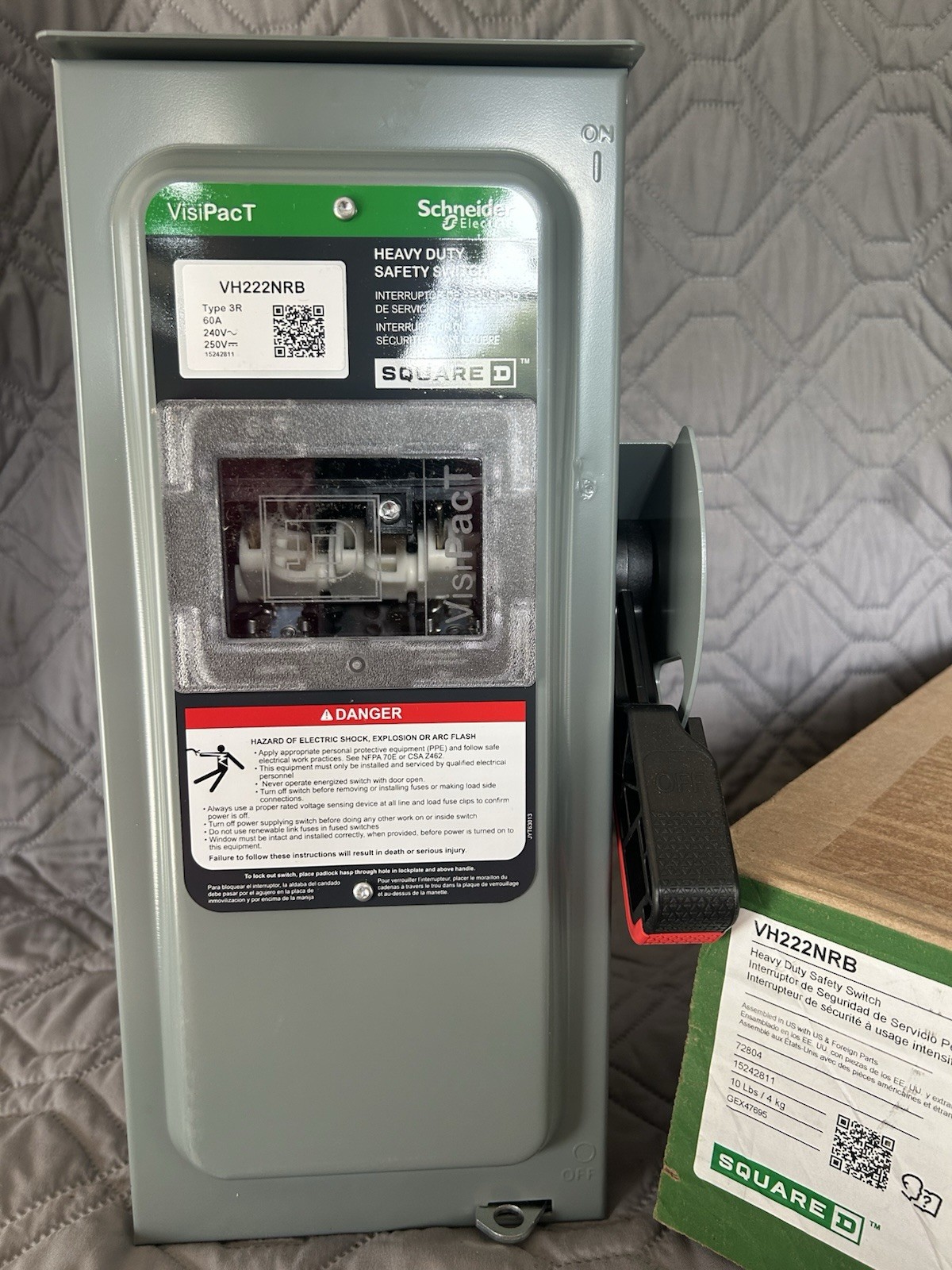 Square D by Schneider Electric Disconnect VH222NRB- New in Box