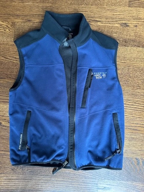Mountain Hardwear Blue & Black Fleece Vest Size large Full Zip Pockets Logo Men