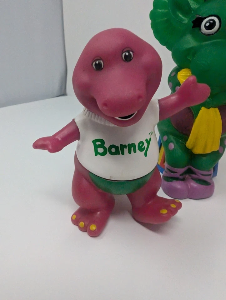 Lote de figuras de banco de vinilo vintage de Barney & Friends años 90 Lyons Group coleccionables Foto 4 de 4