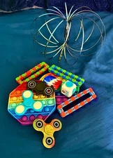 Fidget Toys: 3 Fidget Spinners,3 Wacky Track,1 Fidget Cube,3 Pop & 1 Flow Ring