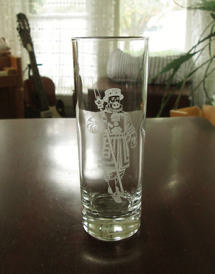 BEEFEATER GIN Collins Glass Etched Yeoman Logo