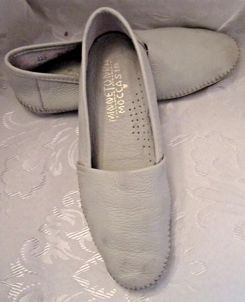 MINNETONKA BEIGE GENUINE LEATHR CLOSED BACK COMFORT LOAFERS MOCCASINS SLIDES 7.5