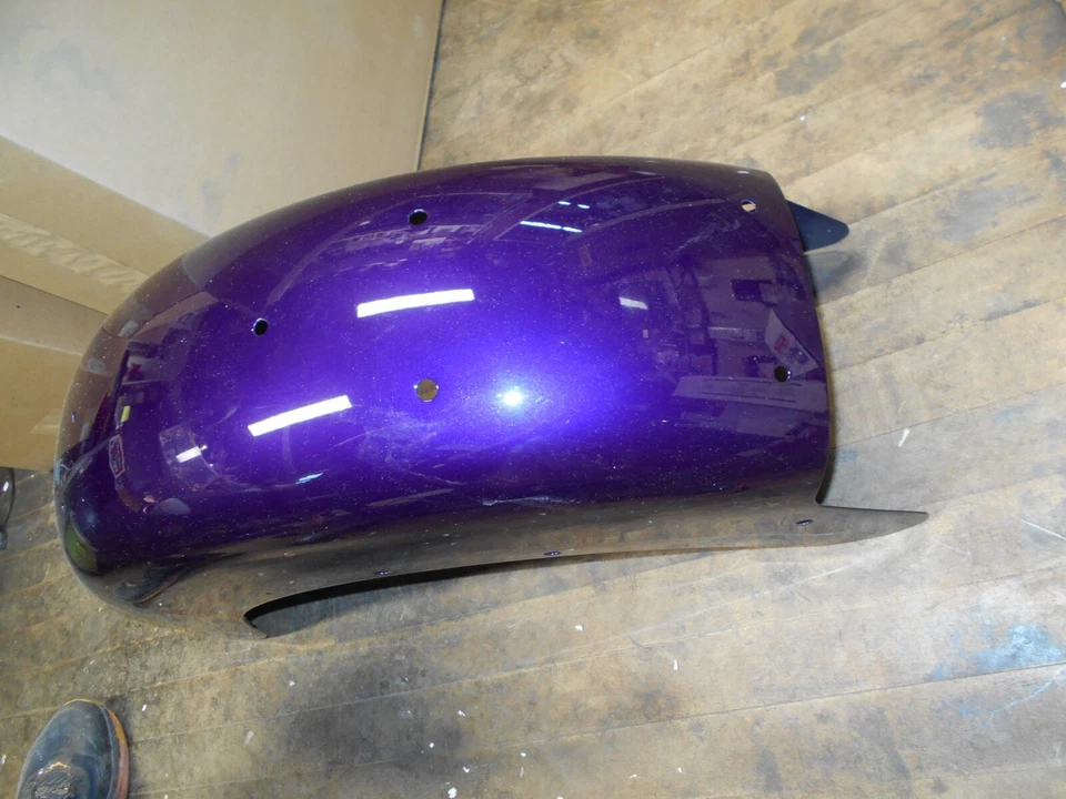 02-06 Guardabarros Rueda Trasera Victory V92C Deluxe NUEVO MORADO OSCURO 1013164-381 NOS Foto 3 de 4