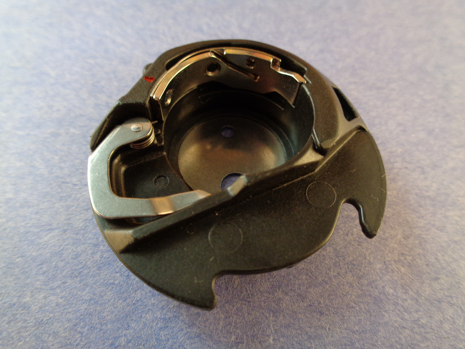 Genuine Bobbin Case Janome 4120QDC,MC6300,MC7700QCP,MC8200QC,QXL605