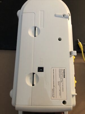 Vintage Tweety Bird Am/fm Radio Toshiba LT 401 Twe Cassette