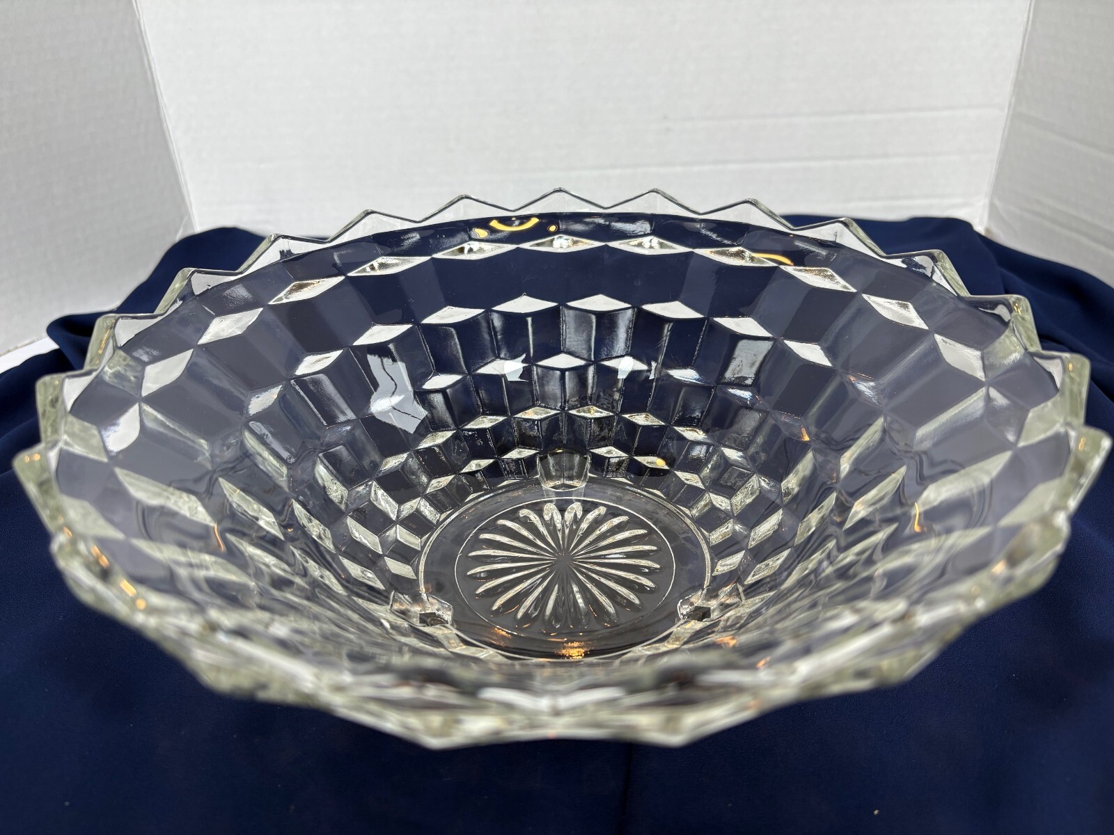 VTG Indiana Glass Whitehall Colony Cubist 3 Toed Lg Heavy Glass Bowl Dish 10"