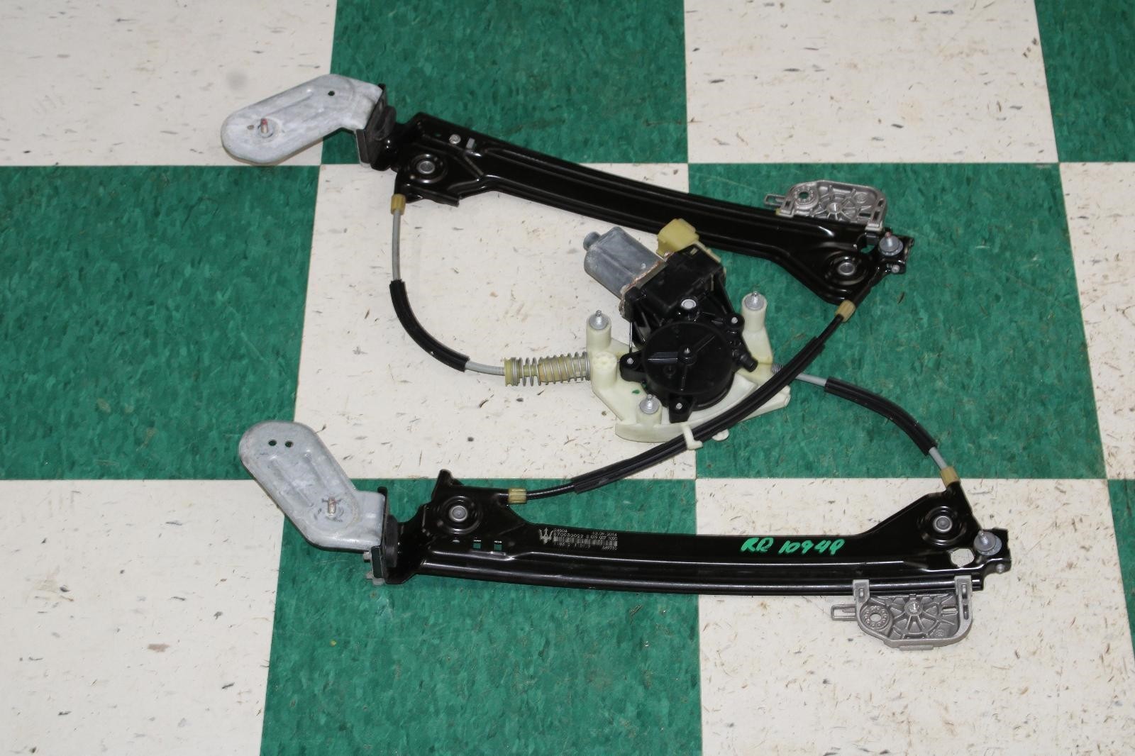 Maserati Ghibli 2014-2017 Rear Right Window regulator