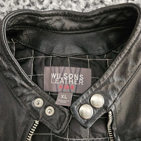 Wilson 皮革男孩黑色皮革摩托车夹克 XL 袖条纹赛车 Y2K 儿童 — 第 4/4 张图片