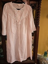 vintage barbizon Nightgown Pink lace trim nightgown s Petite EXCELLENT