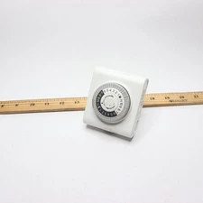 Heavy-Duty Plug-In Mechanical Timer ABS Plastic 15A 1250W 125V TM-023