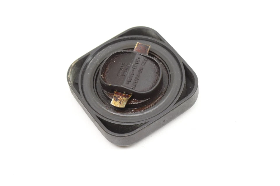 BMW 750I 2006-2008 - Tapa de aceite del motor 7509328 Foto 2 de 4