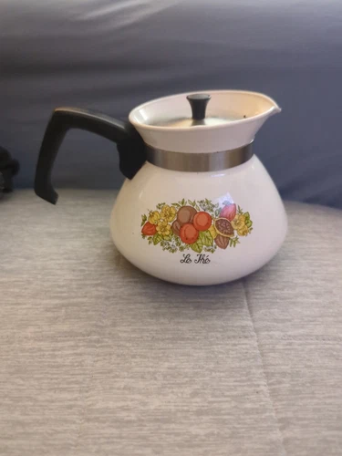 Vintage Corning Ware P-104 Spice Of Life "Le The" 6 Cup Coffee Tea Pot Kettle