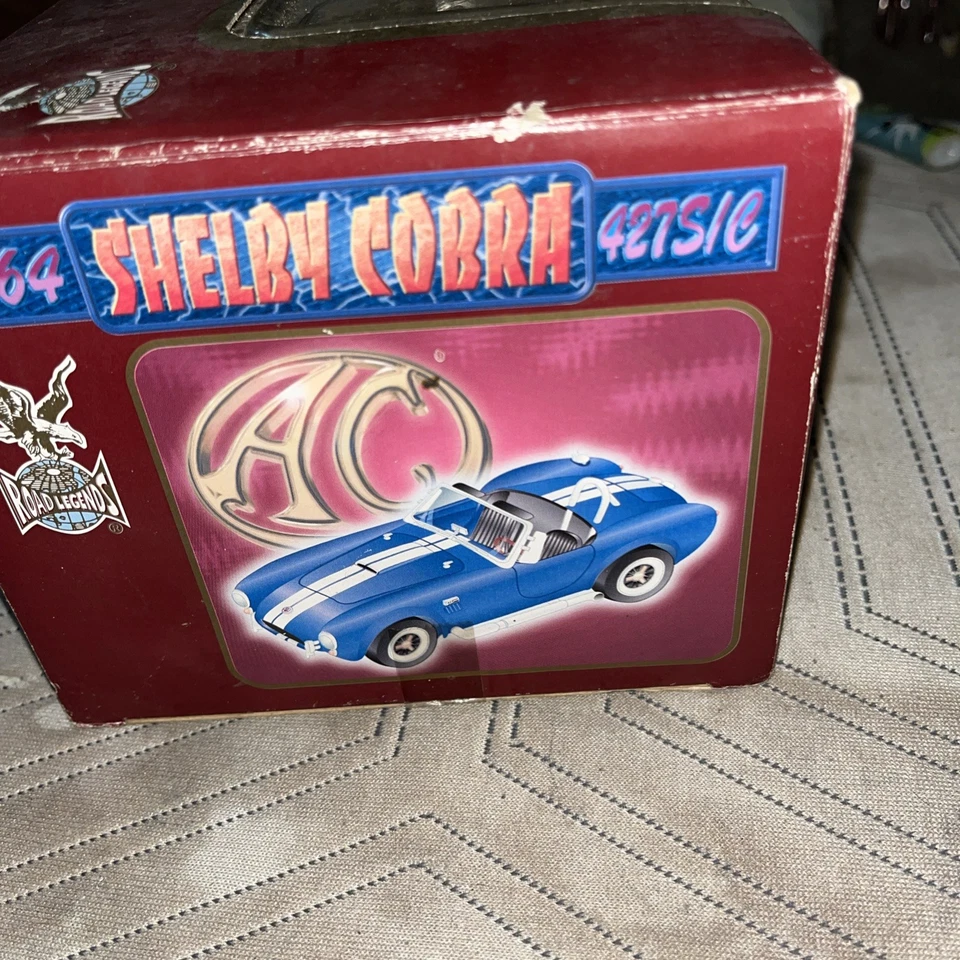 Литой под давлением автомобиль коллекция 1:18 1964 Shelby Cobra 427 S/c - Изображение 4 из 4