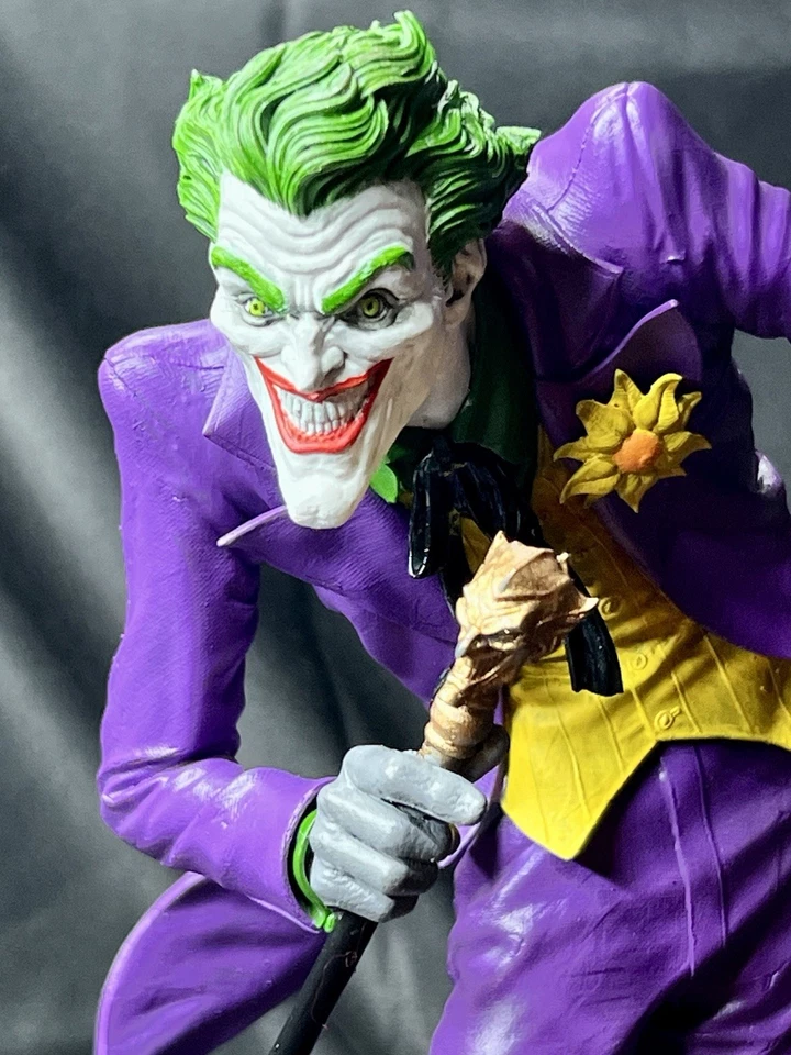 Figura DC Joker escala 1:6 Foto 2 de 4