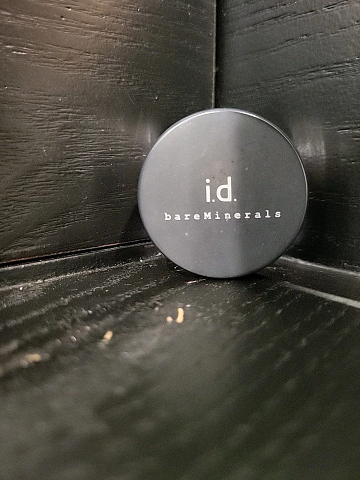 BareMinerals Fashionista Liner Shadow Powder .57g - Image 2 of 3