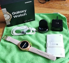 Samsung Galaxy Smart Watch 42mm SM-R810 Bluetooth - Rose Gold Boxed.