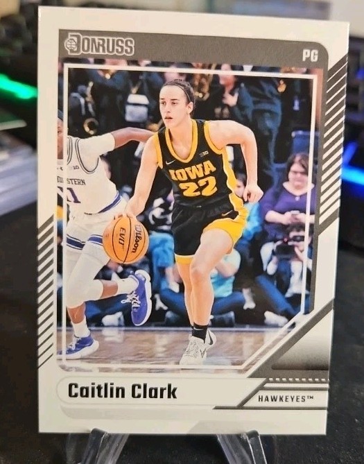 Caitlin Clark 2024 Panini Donruss #8 Basketball Card Iowa Hawkeyes