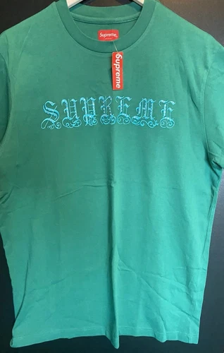 T shirt SS21 Supreme Old English Strass S/S Top M vert moyen neuf avec étiquette