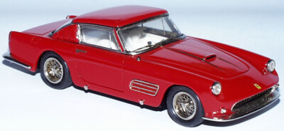 1959 Ferrari 410 Superamerica rot 1/43 Zinnlegierung Fertigmodell