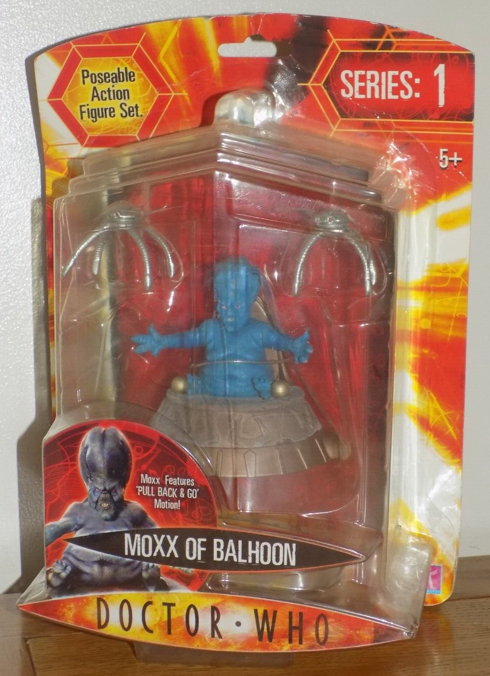 Dr Who Moxx Of Balhoon Fully Poseable Figure - Features Pull Back & Go Motion