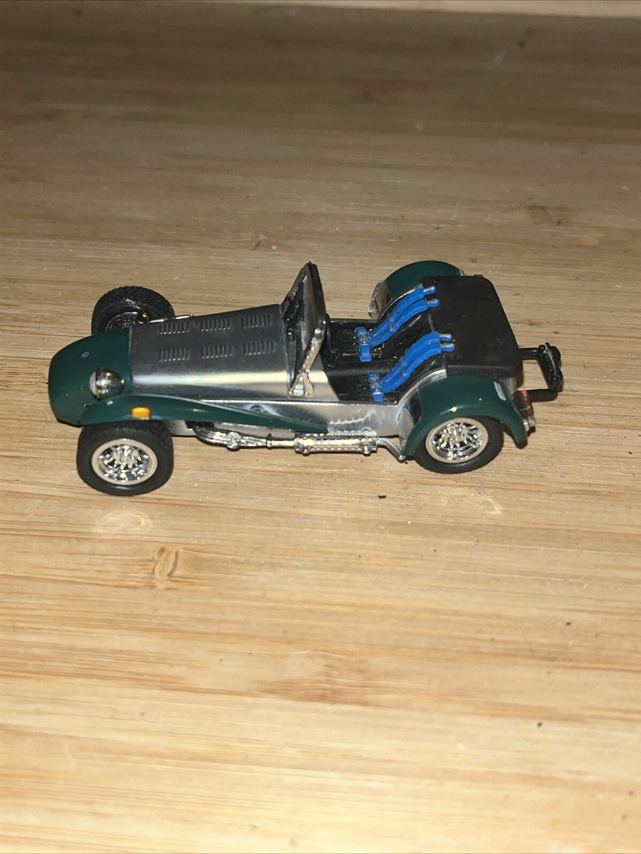 Vanguards Gold 1/43 Scale VG003151G - Caterham Super Seven - Green