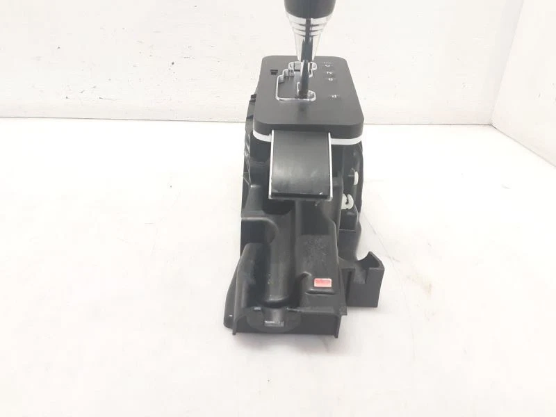 Jeep JK Wrangler OEM Automatic Transmission Shifter 2012-2016 2017 117467 - Image 2 of 4