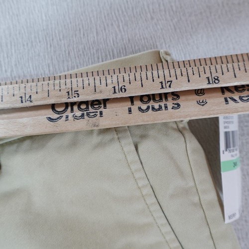 IZOD Golf Shorts Mens 34 Beige Saltwater Casual Outdoor Stretch Pockets 34x9 New - Picture 8 of 18