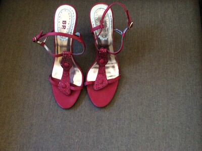 New Out Of Box Brass Plum Heels Size UK