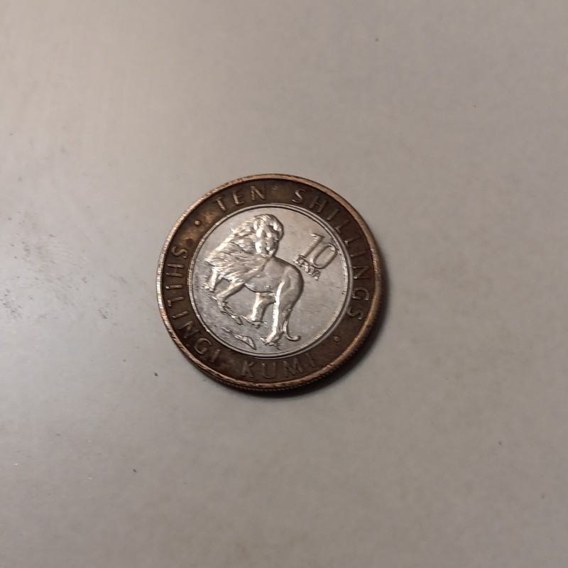 Kenya 2018 10 Shillings Bi-Metallic Lion Coin Jamhuri ya Kenya Harambee