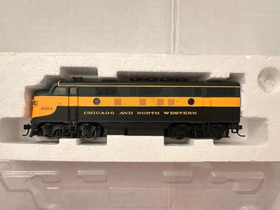 HO Life Like Proto 1000 8160 CNW Chicago & North Western F3A Diesel #4064