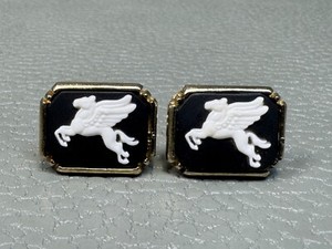 Authentic Vintage Winged Pegasus Yellow Gold Plated Cuff Links