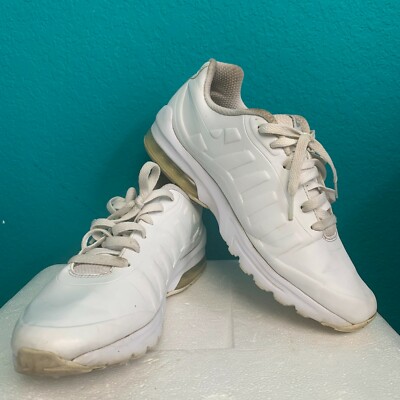 Nike Air Max Invigor Mens White Running Shoes Low Top Sneakers 749680-100