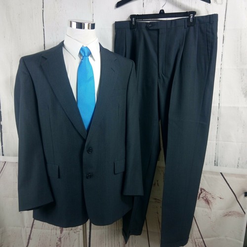 Bill Blass The Jones Store 43L 2 Button Charcoal Striped 2pc Suit 38x31 Pleated