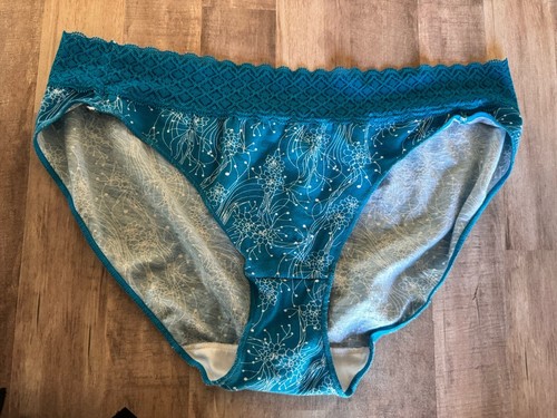 Hanes. Otto Blue White Swirl Wide Lace Band Panties Sz 8/XL